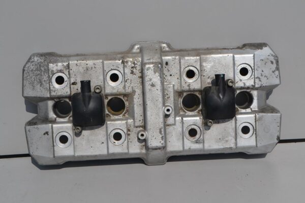 dekiel pokrywa zaworów Suzuki GSF 1250  Bandit